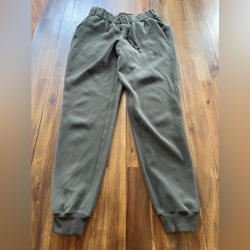 Lululemon On The Fly Jogger